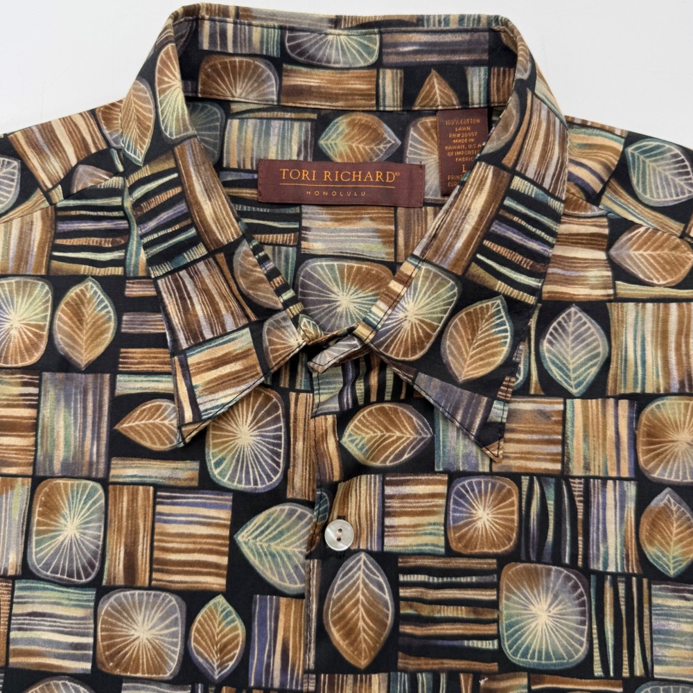 Tori Richard Button Front Shirt Mens L Brown Geometric Cotton Lawn Aloha Hawaii
